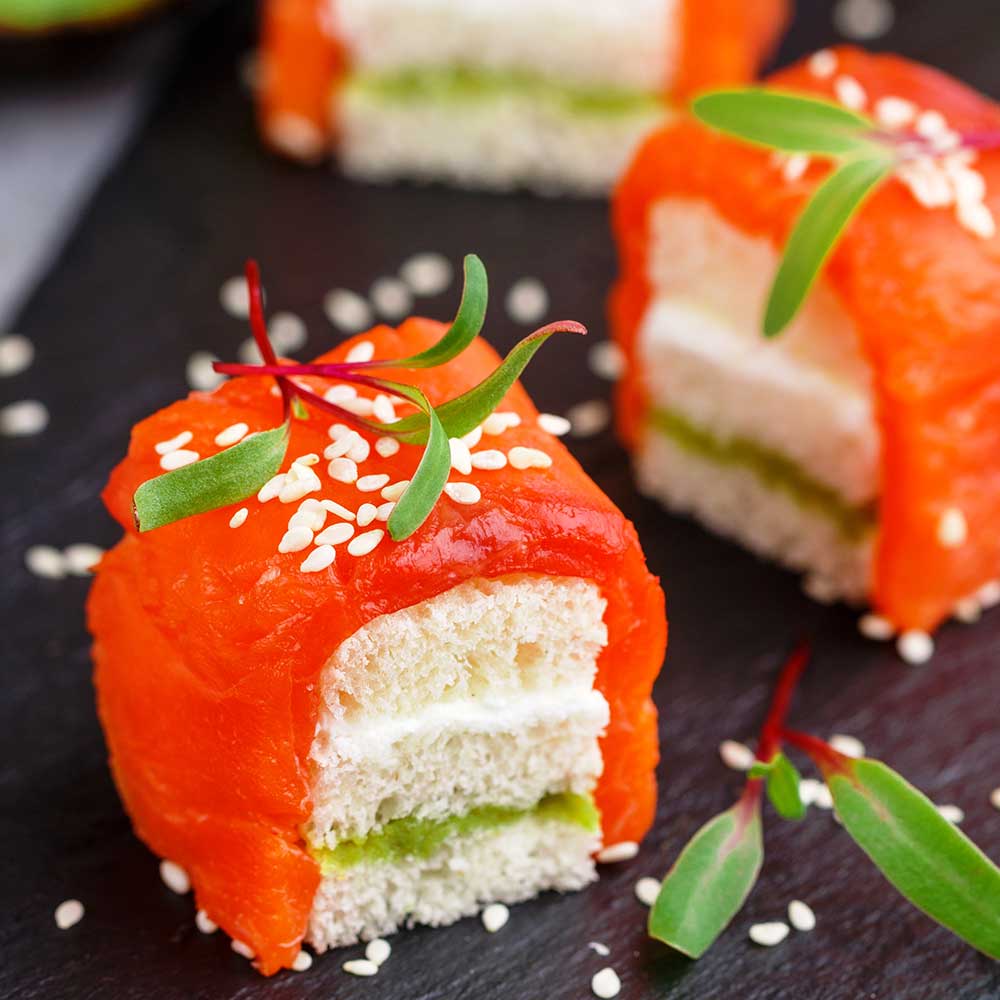 mini-sandwiches-with-smoked-salted-salmon-or-trout-YCZKR3E